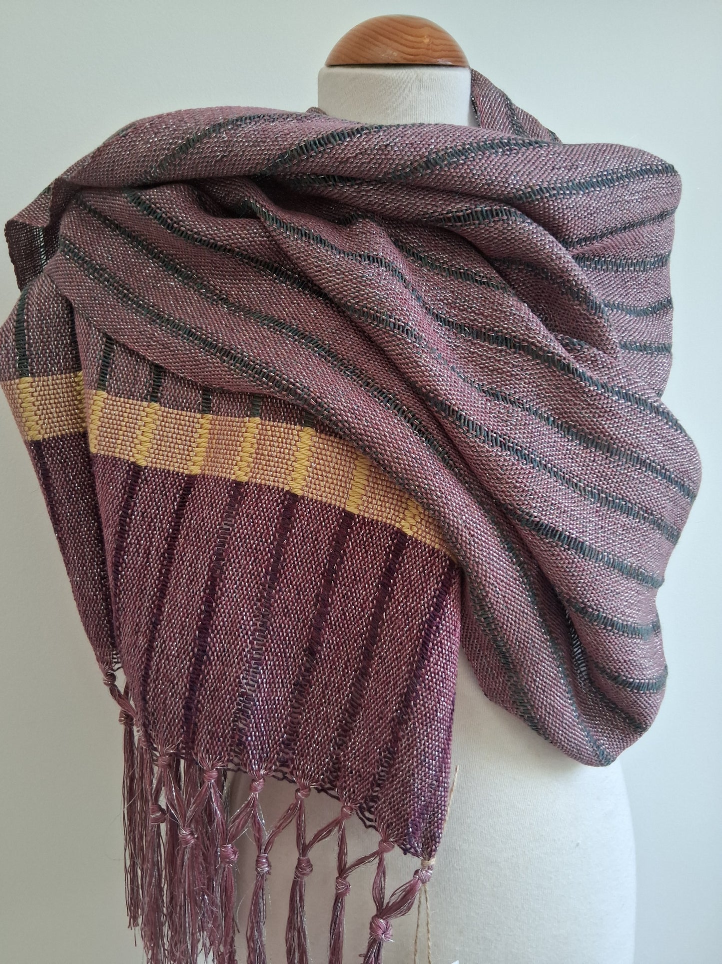Silver Rose Mulberry Crème Wrap