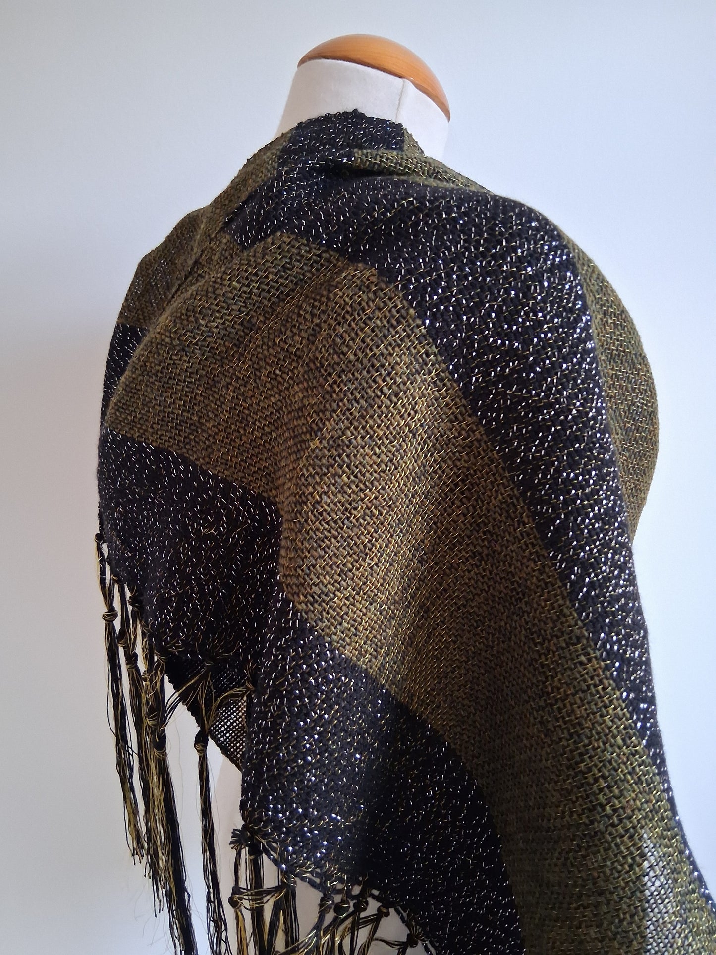 Cosmia Khaki Golden Noir Wrap