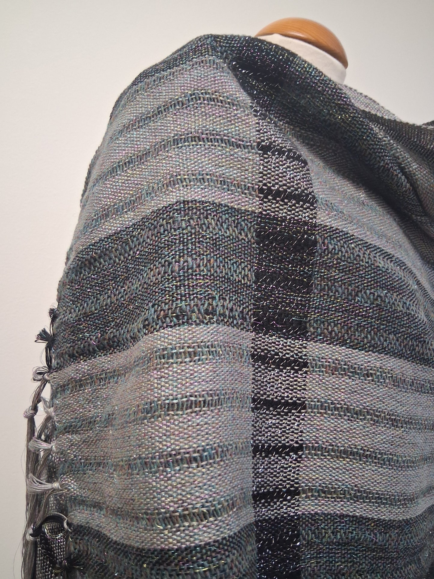 Silver Titanium Noir Wrap