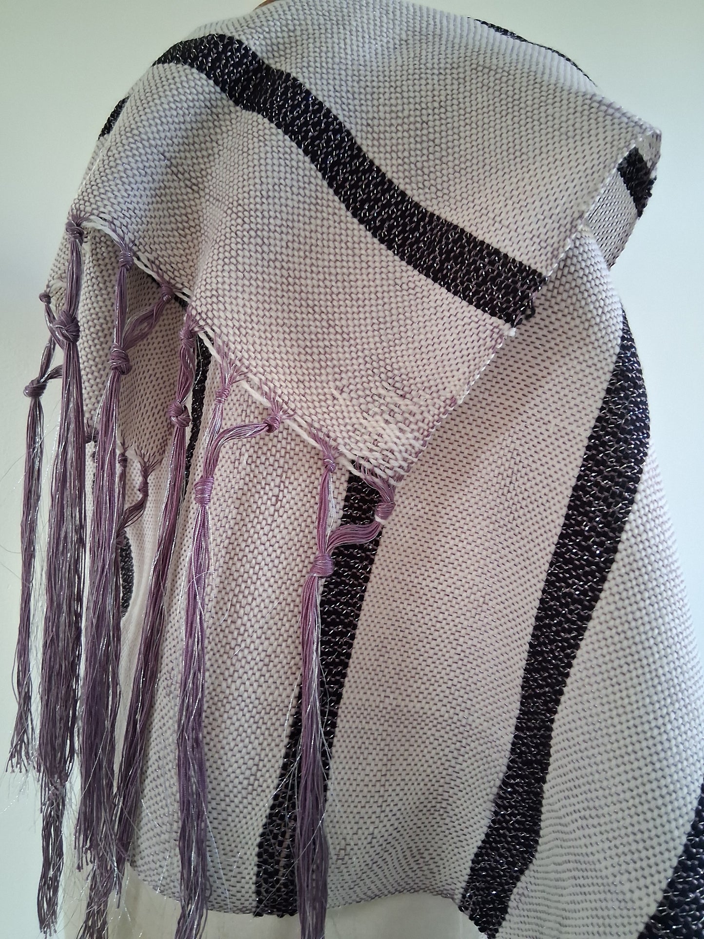 Cosmia Lambswool Noir Silver